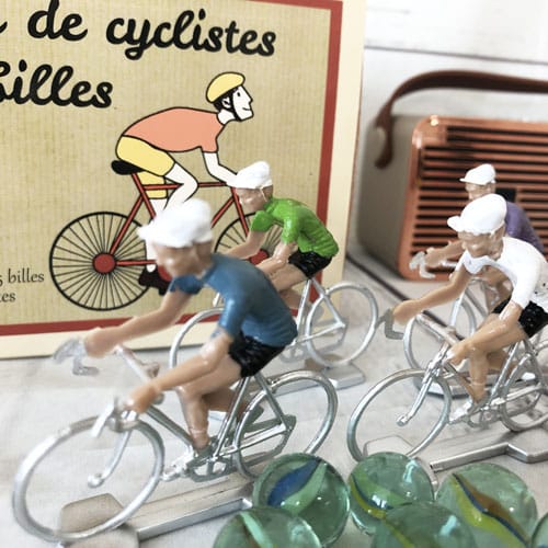 Jeu traditionnel des cyclistes avec billes - jouets anciens